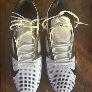 Men’s NIKE Alpha Menace 4 Pro Football White Cleats  FZ7702-105 Men's Size 16